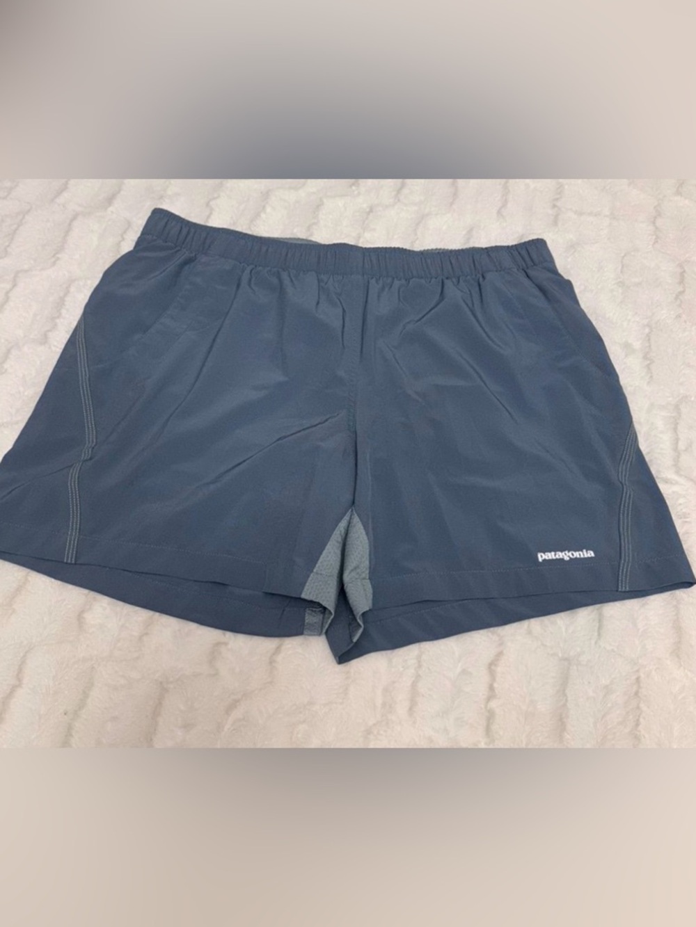 Patagonia Women’s  Nine Trails Shorts  Medium - PW- M01